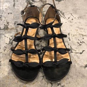 Report Bow gladiator flat sandals size 8